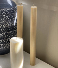 Load image into Gallery viewer, Ridge pillar candle Pair